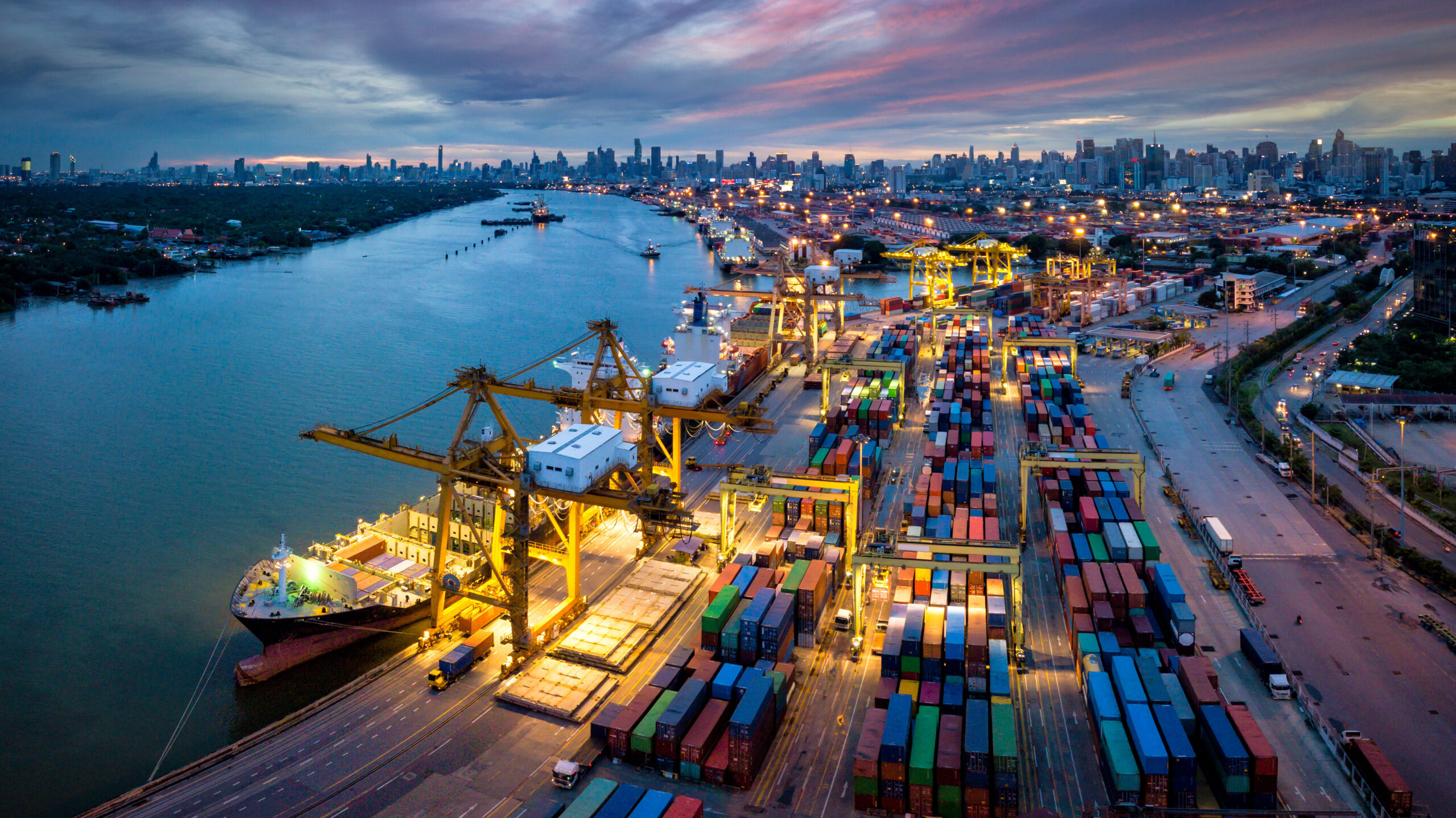 Sjöfrakt i Kina hamn | EDS Logistics